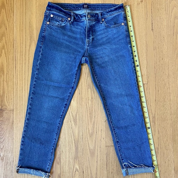 GAP Girlfriend Skinny Jeans - Picture 4 of 8